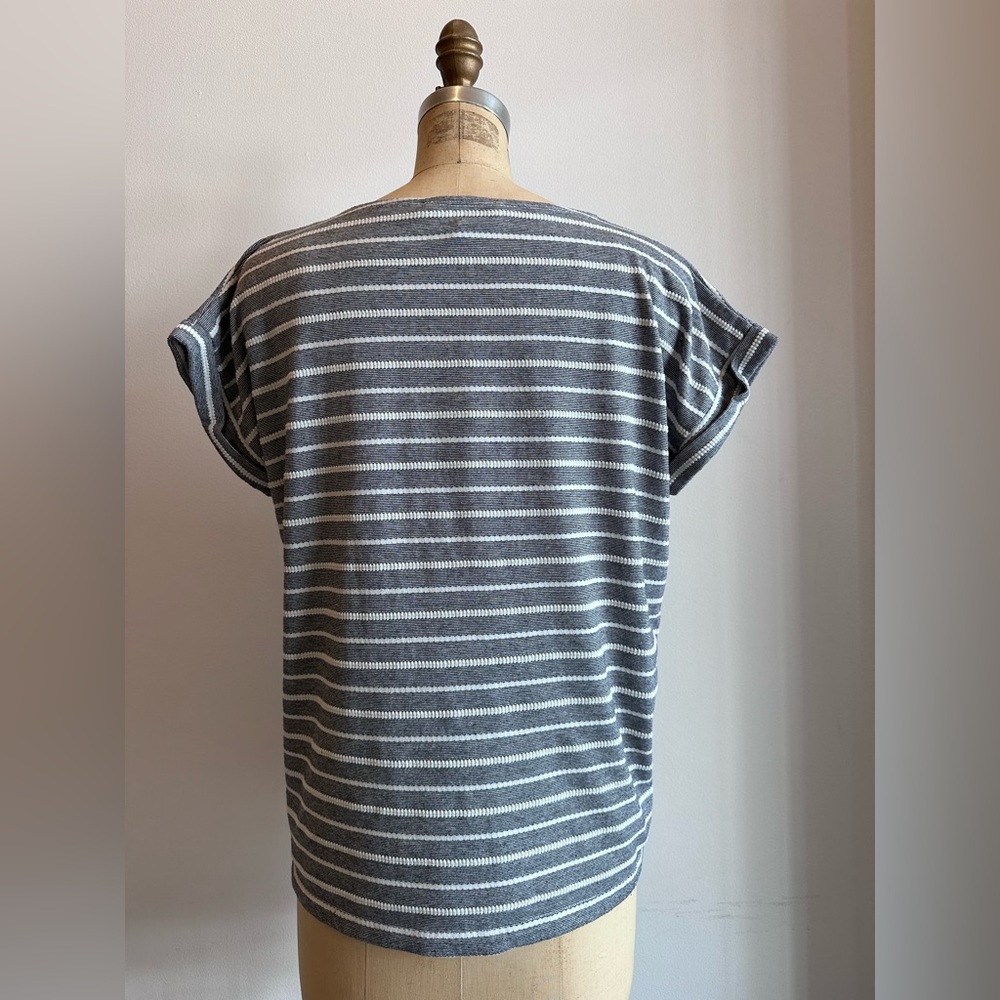 Jones New York Woven Tee Navy Blue White Stripe Boxy Cuffed Short Sleeve EUC - Picture 7 of 10